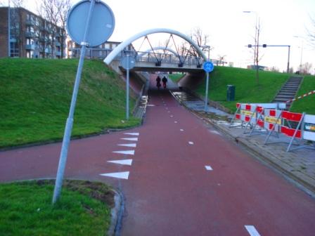 Bike-only road that goes under automobile road in Groningen, Netherlands. Image Credit: Zachary Shahan / Bikocity